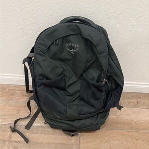 Hardly used Osprey Men's Charcoal Backpack 40L